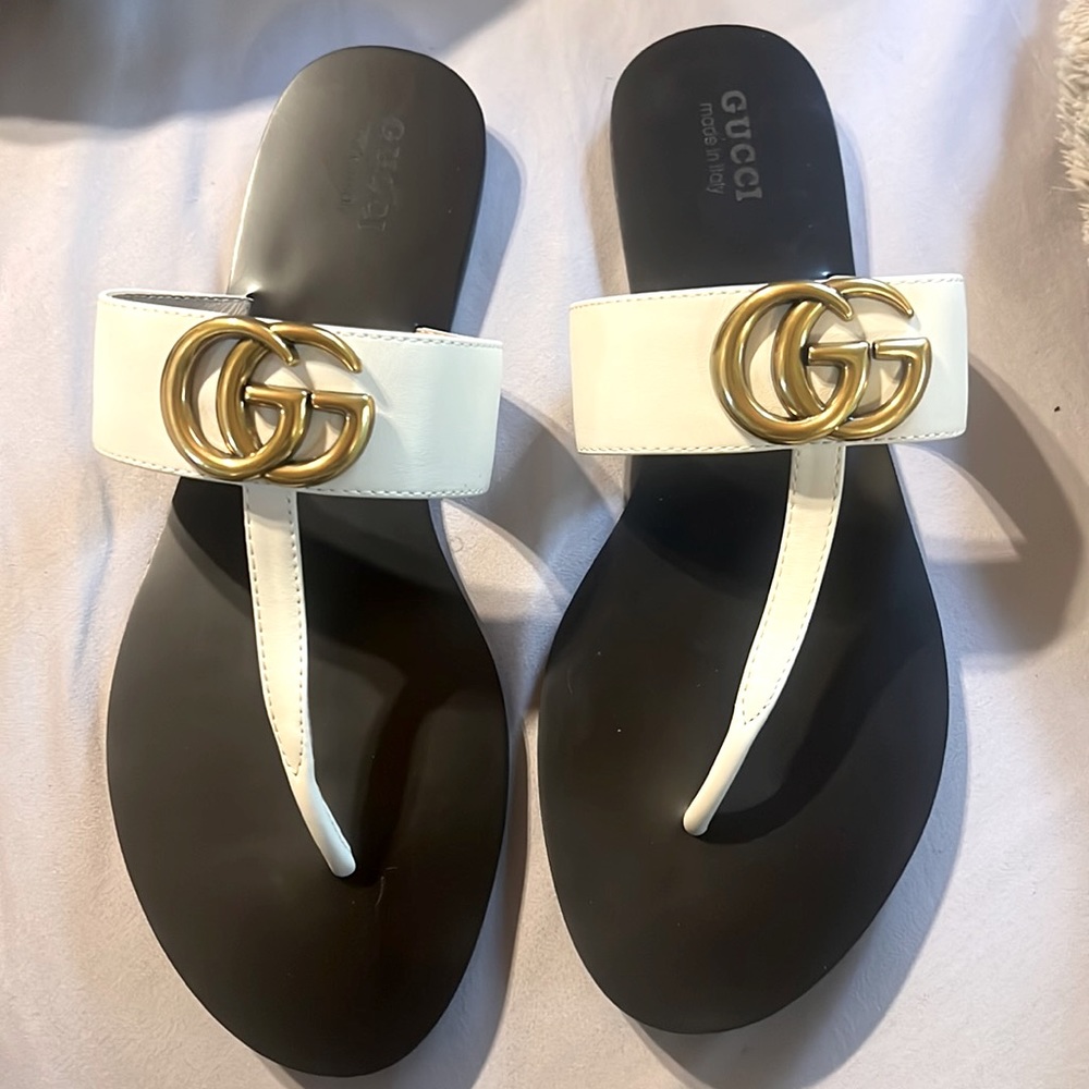 Gucci slides size 43
